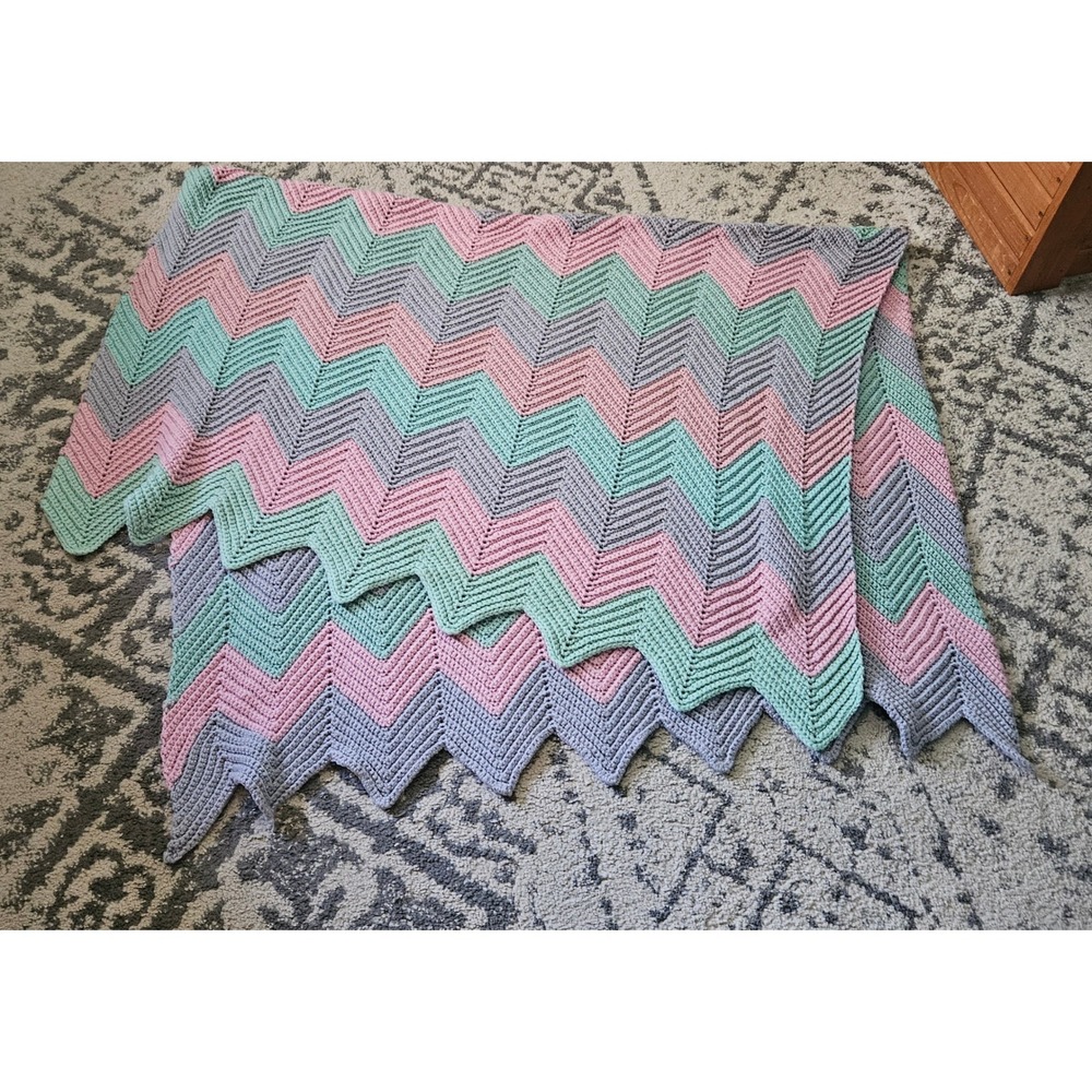 Vintage Handmade Crochet Afghan Blanket Chevron Ripple Pink Green Grey 1960s